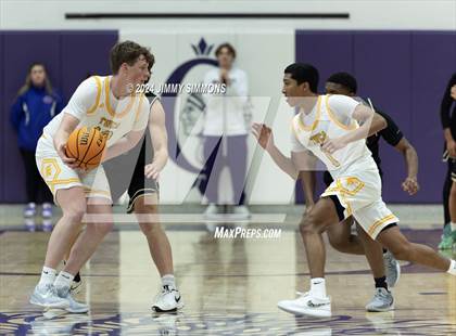 Thumbnail 2 in The Woodlands Christian Academy vs Oakville Tigers (Prairie Farms Holiday Classic) photogallery.