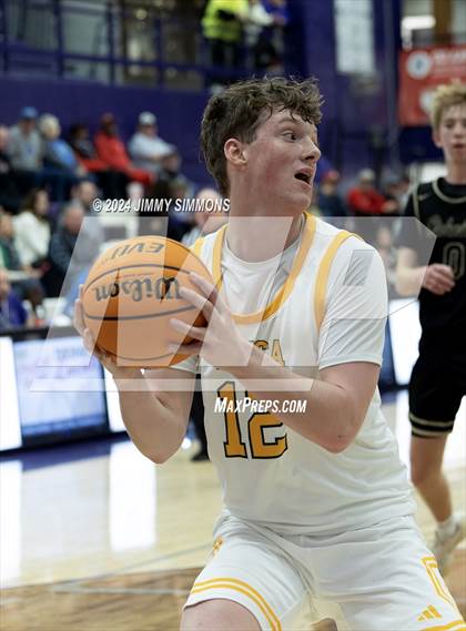 Thumbnail 2 in The Woodlands Christian Academy vs Oakville Tigers (Prairie Farms Holiday Classic) photogallery.