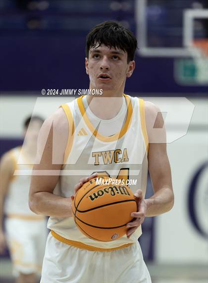 Thumbnail 1 in The Woodlands Christian Academy vs Oakville Tigers (Prairie Farms Holiday Classic) photogallery.