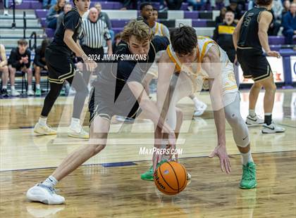 Thumbnail 2 in The Woodlands Christian Academy vs Oakville Tigers (Prairie Farms Holiday Classic) photogallery.
