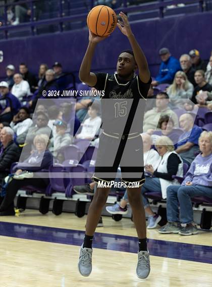 Thumbnail 3 in The Woodlands Christian Academy vs Oakville Tigers (Prairie Farms Holiday Classic) photogallery.
