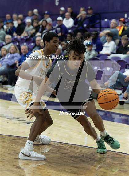 Thumbnail 2 in The Woodlands Christian Academy vs Oakville Tigers (Prairie Farms Holiday Classic) photogallery.