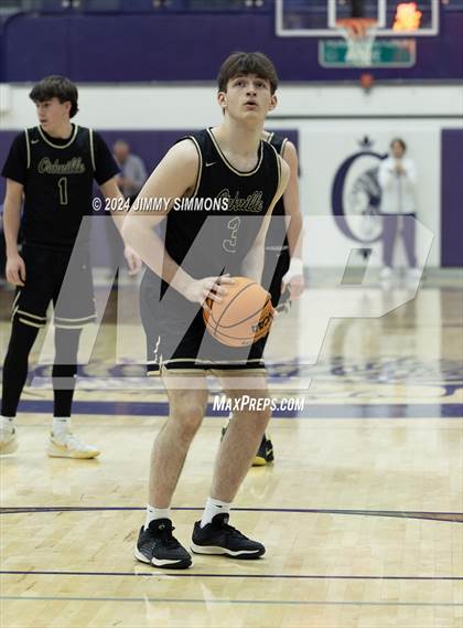 Thumbnail 2 in The Woodlands Christian Academy vs Oakville Tigers (Prairie Farms Holiday Classic) photogallery.