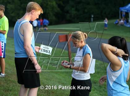 Thumbnail 3 in Monroe Parker Invitational photogallery.