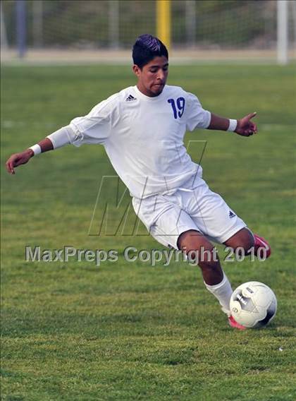 Thumbnail 2 in Poly @ Mountain View (CIF SS D6 Semifinal) photogallery.