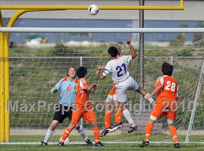 Thumbnail 2 in Poly @ Mountain View (CIF SS D6 Semifinal) photogallery.