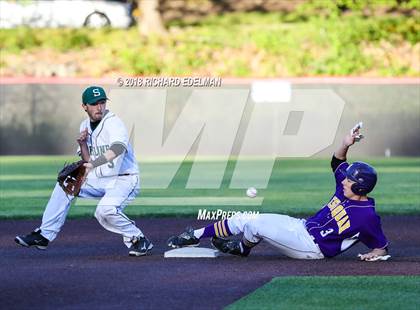 Thumbnail 1 in Issaquah vs Skyline (WIAA KingCo Playoff) photogallery.