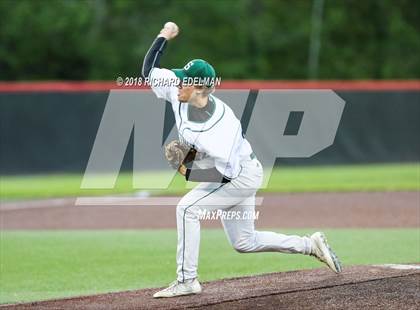 Thumbnail 1 in Issaquah vs Skyline (WIAA KingCo Playoff) photogallery.