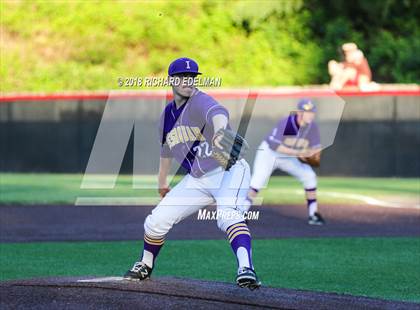 Thumbnail 2 in Issaquah vs Skyline (WIAA KingCo Playoff) photogallery.