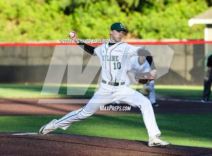 Thumbnail 1 in Issaquah vs Skyline (WIAA KingCo Playoff) photogallery.