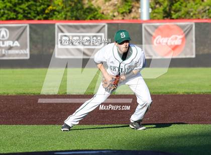 Thumbnail 2 in Issaquah vs Skyline (WIAA KingCo Playoff) photogallery.