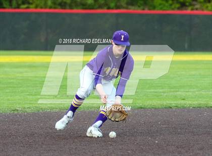 Thumbnail 1 in Issaquah vs Skyline (WIAA KingCo Playoff) photogallery.