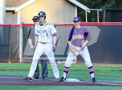 Thumbnail 1 in Issaquah vs Skyline (WIAA KingCo Playoff) photogallery.