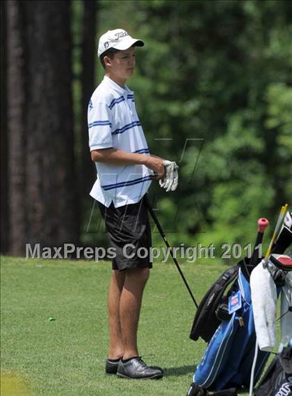 Thumbnail 1 in NCHSAA State 4A Boys Golf Championships (Day 1) photogallery.