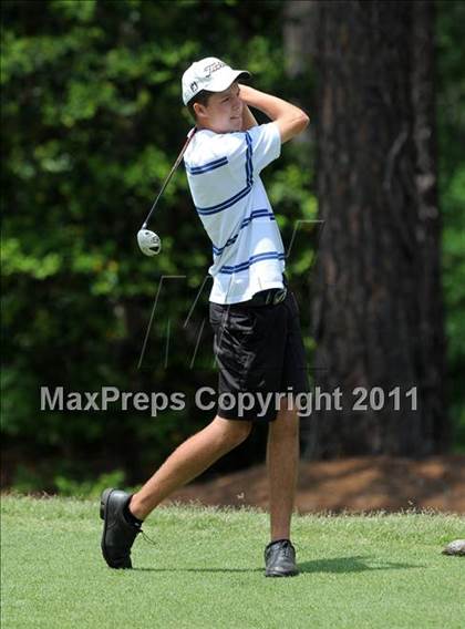 Thumbnail 1 in NCHSAA State 4A Boys Golf Championships (Day 1) photogallery.