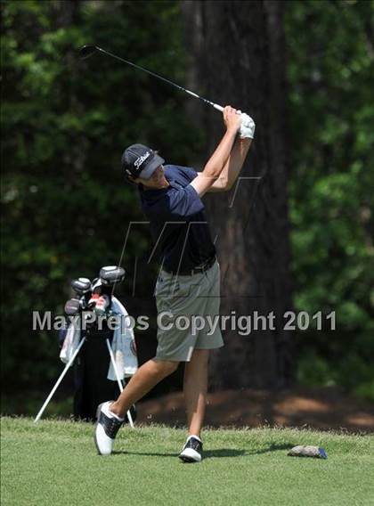 Thumbnail 1 in NCHSAA State 4A Boys Golf Championships (Day 1) photogallery.