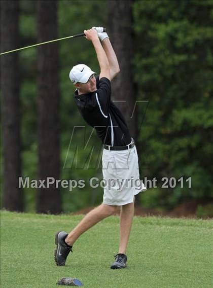 Thumbnail 1 in NCHSAA State 4A Boys Golf Championships (Day 1) photogallery.