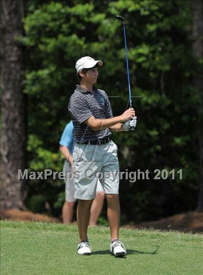 Thumbnail 1 in NCHSAA State 4A Boys Golf Championships (Day 1) photogallery.