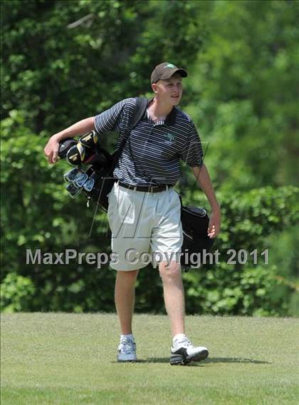 Thumbnail 2 in NCHSAA State 4A Boys Golf Championships (Day 1) photogallery.