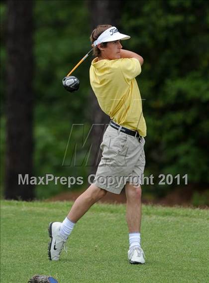 Thumbnail 1 in NCHSAA State 4A Boys Golf Championships (Day 1) photogallery.