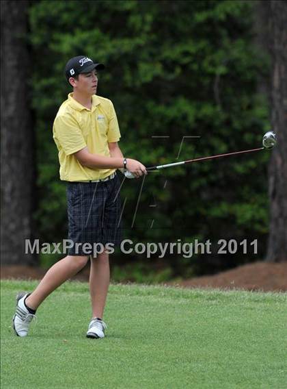 Thumbnail 2 in NCHSAA State 4A Boys Golf Championships (Day 1) photogallery.