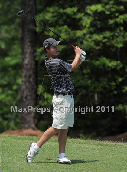 Thumbnail 1 in NCHSAA State 4A Boys Golf Championships (Day 1) photogallery.