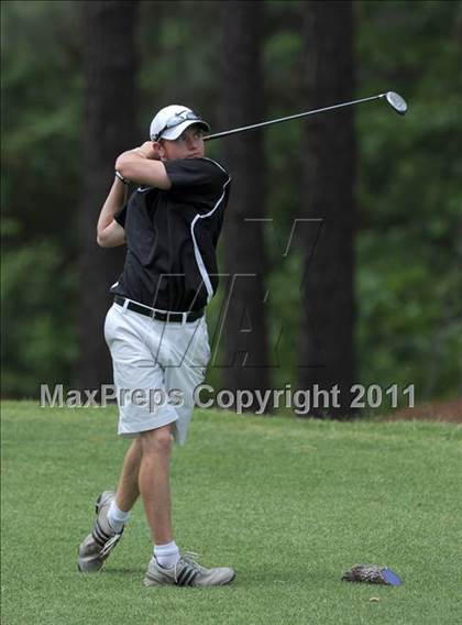 Thumbnail 2 in NCHSAA State 4A Boys Golf Championships (Day 1) photogallery.