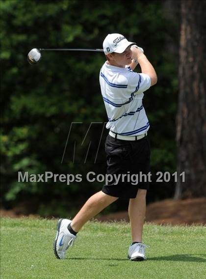 Thumbnail 1 in NCHSAA State 4A Boys Golf Championships (Day 1) photogallery.