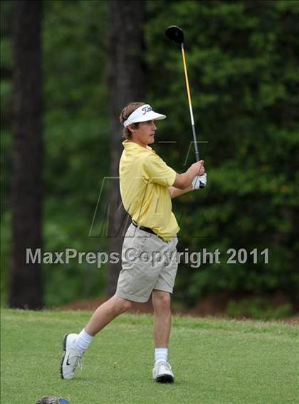 Thumbnail 2 in NCHSAA State 4A Boys Golf Championships (Day 1) photogallery.