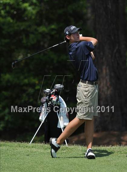 Thumbnail 1 in NCHSAA State 4A Boys Golf Championships (Day 1) photogallery.