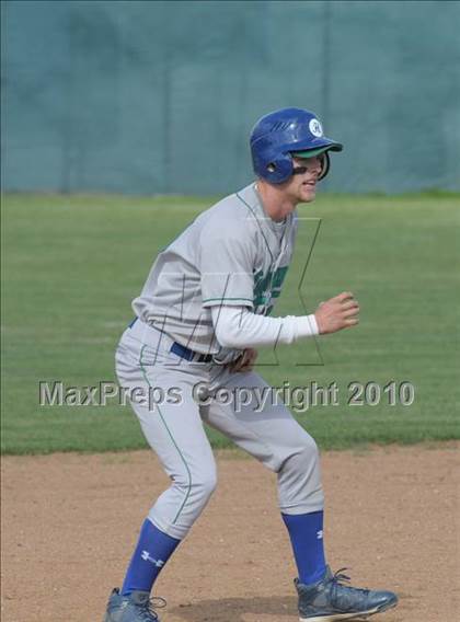 Thumbnail 2 in Tehachapi vs. Highland (CIF CS Playoffs) photogallery.