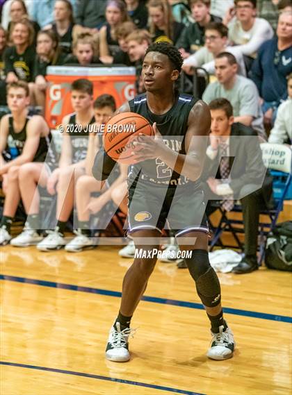 Thumbnail 2 in Guerin Catholic @ Indianapolis Bishop Chatard photogallery.