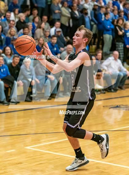 Thumbnail 1 in Guerin Catholic @ Indianapolis Bishop Chatard photogallery.