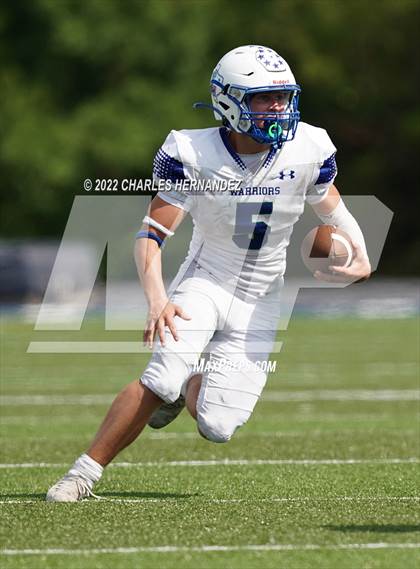 Thumbnail 3 in Emery/Weiner vs. Lakehill Prep photogallery.