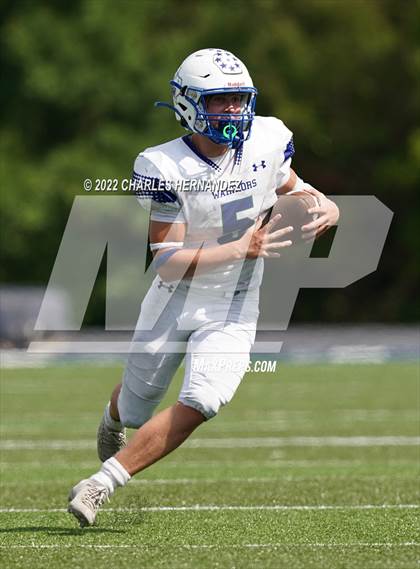 Thumbnail 3 in Emery/Weiner vs. Lakehill Prep photogallery.