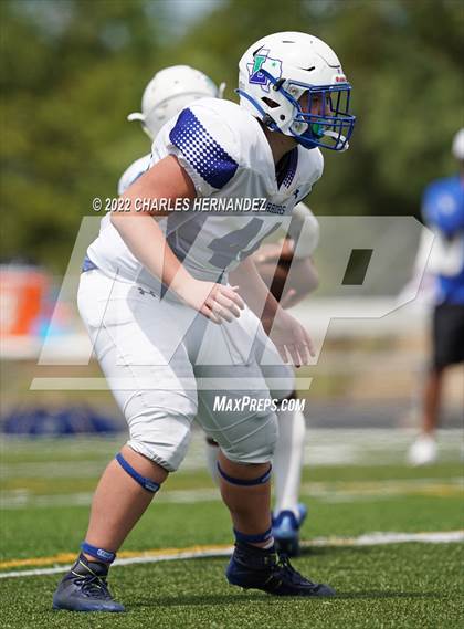 Thumbnail 3 in Emery/Weiner vs. Lakehill Prep photogallery.