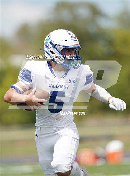 Thumbnail 2 in Emery/Weiner vs. Lakehill Prep photogallery.