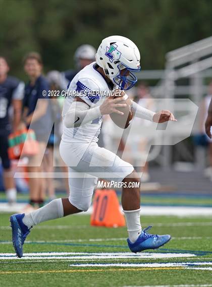 Thumbnail 2 in Emery/Weiner vs. Lakehill Prep photogallery.