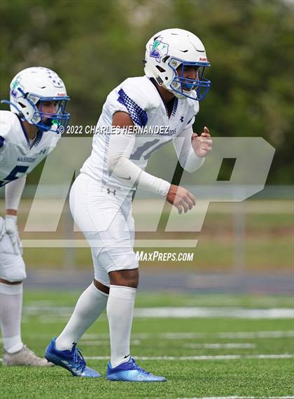 Thumbnail 3 in Emery/Weiner vs. Lakehill Prep photogallery.