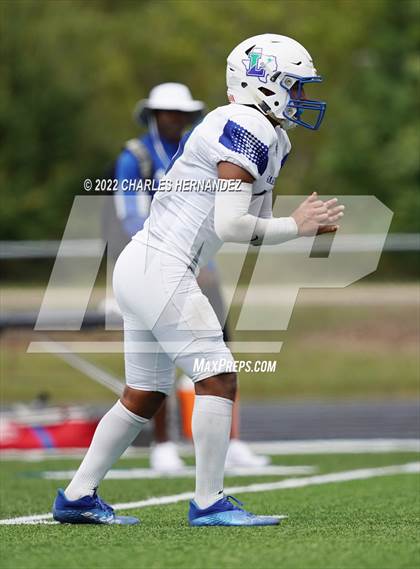 Thumbnail 3 in Emery/Weiner vs. Lakehill Prep photogallery.