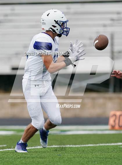 Thumbnail 2 in Emery/Weiner vs. Lakehill Prep photogallery.