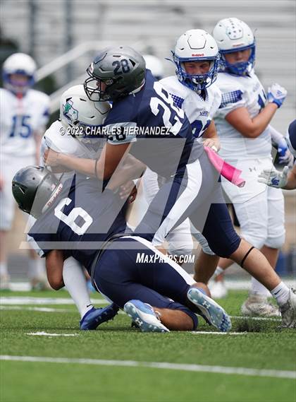 Thumbnail 3 in Emery/Weiner vs. Lakehill Prep photogallery.