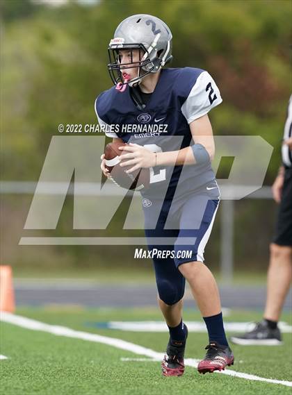 Thumbnail 3 in Emery/Weiner vs. Lakehill Prep photogallery.