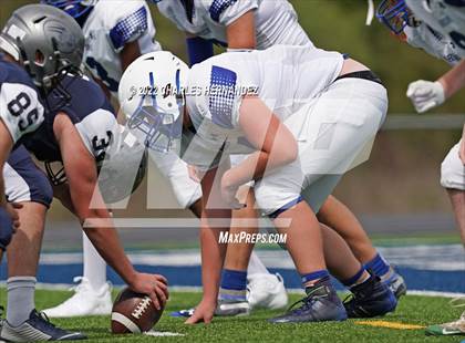 Thumbnail 2 in Emery/Weiner vs. Lakehill Prep photogallery.