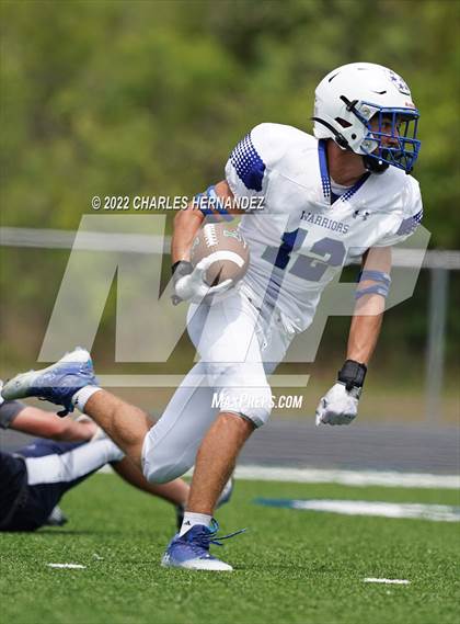 Thumbnail 2 in Emery/Weiner vs. Lakehill Prep photogallery.