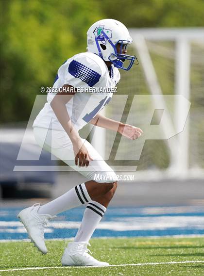 Thumbnail 3 in Emery/Weiner vs. Lakehill Prep photogallery.