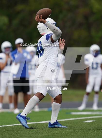 Thumbnail 1 in Emery/Weiner vs. Lakehill Prep photogallery.