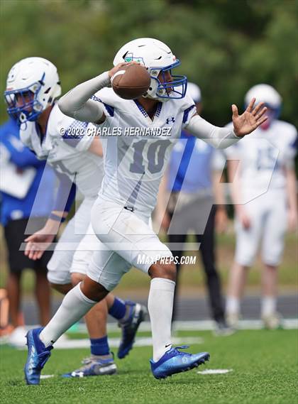 Thumbnail 1 in Emery/Weiner vs. Lakehill Prep photogallery.