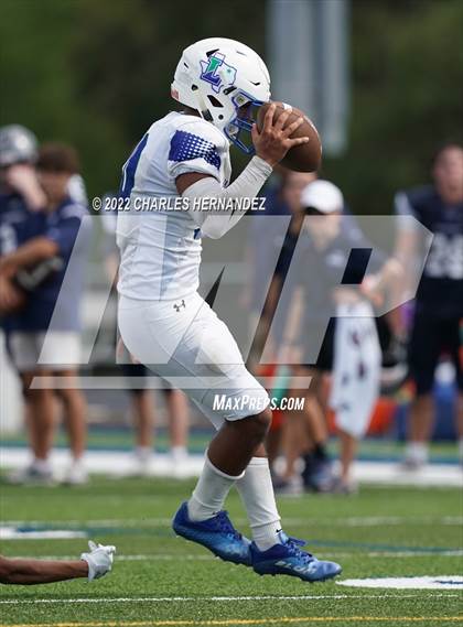 Thumbnail 1 in Emery/Weiner vs. Lakehill Prep photogallery.