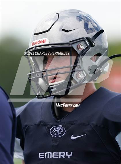 Thumbnail 2 in Emery/Weiner vs. Lakehill Prep photogallery.